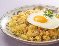 らっきょう入りカレーチャーハン